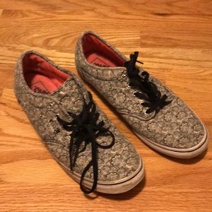 Henna Vans